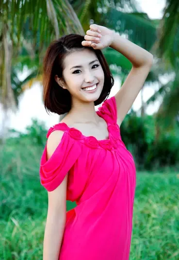 《第一美差》冠军张燕--飞翔在春天的燕子|搜房