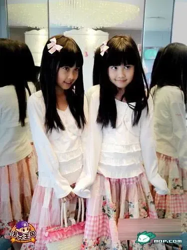 台湾<em>双胞胎</em>Sandy、Mandy<em>长大</em>了 最美<em>姐妹</em>花(