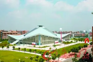 大学城的华工体育馆将举行柔道比赛.