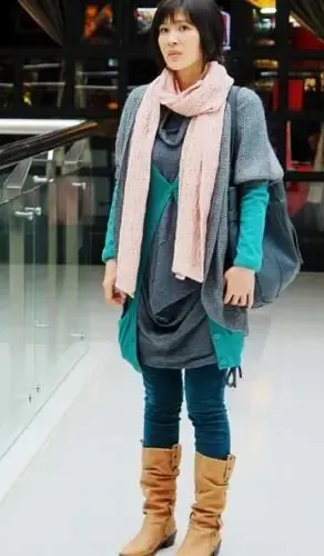 霍建华恋上<em>宁波妹</em>童蕾 一一向前冲家居照火花