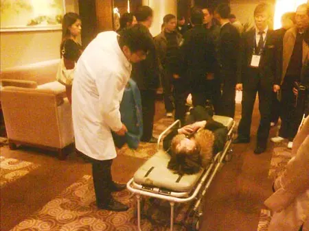 开盘当日无房还打人 南京高淳一楼盘被砸翻天