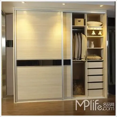 聪明主妇巧用<em>收纳法</em> 10招让小卧室瞬间扩大(图