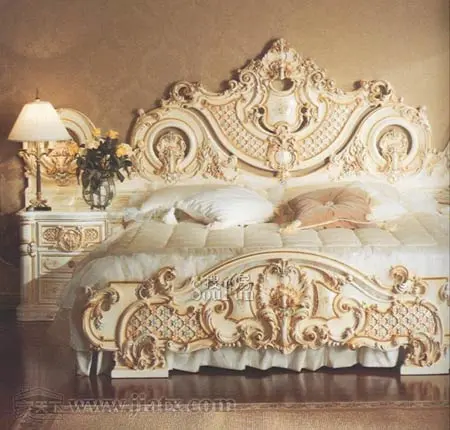 竞技场比萨塔神马都变浮云 意大利:谈家具别谈