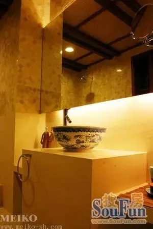 妩媚少妇家中浴室拍性感写真图片图片