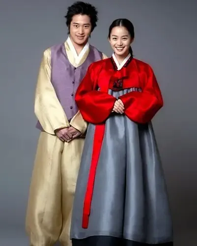  金泰熙 的 弟弟 也很红