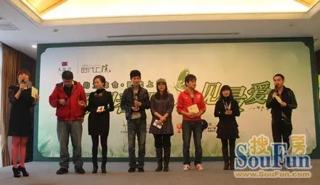 常州935电台主持人,常州935电台主持人毛毛 音乐摇摆耳朵跳舞,这里是常州电台音乐频率爱听935"