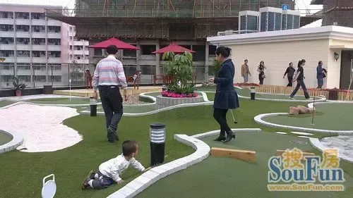 振业青秀山1号迷你高尔夫推杆赛 体验惬意假期