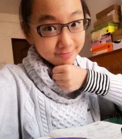 闫妮13岁女儿近照曝光 40位明星儿女家居照谁最