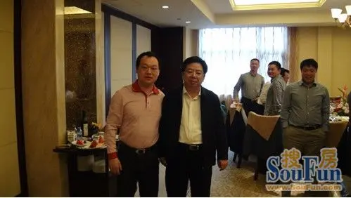 港龙董事长_董事长办公室图片
