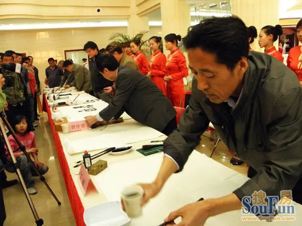 宁夏著名书法家丁波先生现场挥毫泼墨