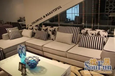 测评:有“格调”的生活 从色全色美的沙发开始 -家居快讯-苏州搜房装修家居网