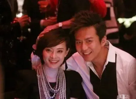 <em>侯勇</em>潘雨辰秘密完婚 十大美女明星婚房照外泄