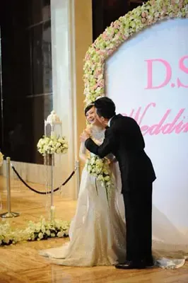 邓超 孙俪大婚  婚礼现场偷拍【组图】-天婚地爱