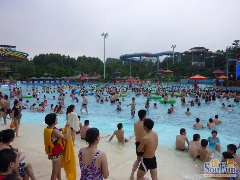 比基尼海选<em>女演员被男友扒胸罩</em> 女明星比基尼