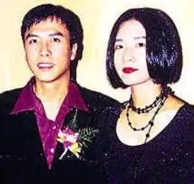 甄子丹和前妻梁静慈