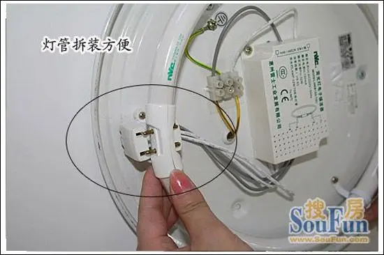 导购:羊城选灯技巧多 四款吸顶灯为您扫扫盲 -