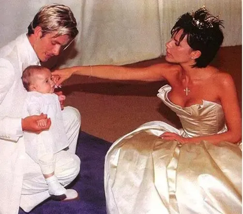 <em>贝克汉姆辣妹</em>欢喜迎女儿 小贝夫妇婚姻回顾(图