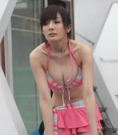 杨幂的胸围图片