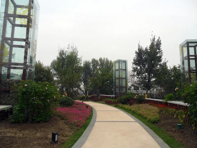 柏庄春暖花开小区内部景观