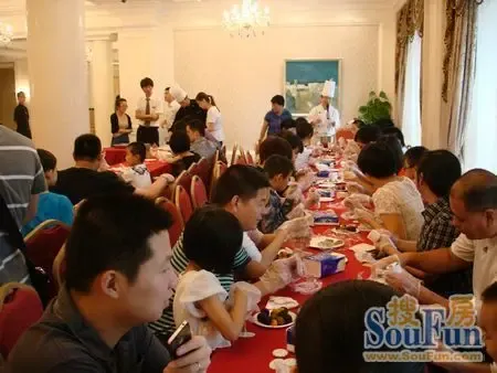 人肉月饼图片