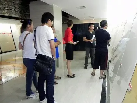东鹏力推瓷砖洁具一站式消费 <em>搭美女</em>经济<em>顺风</em>