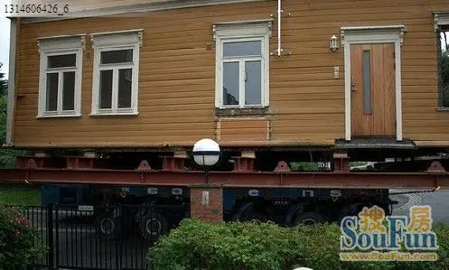 连房子一起搬走 实拍美国人搬家竟是搬房子(组