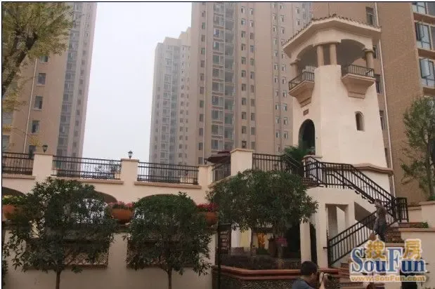 东郡主题公园实景一探 西班牙风情细细品味(图