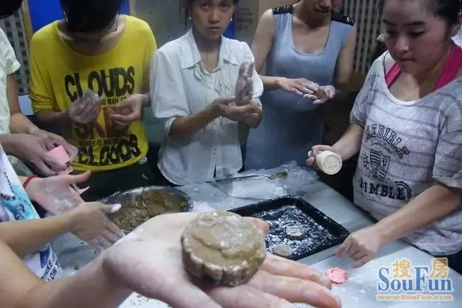 ������У