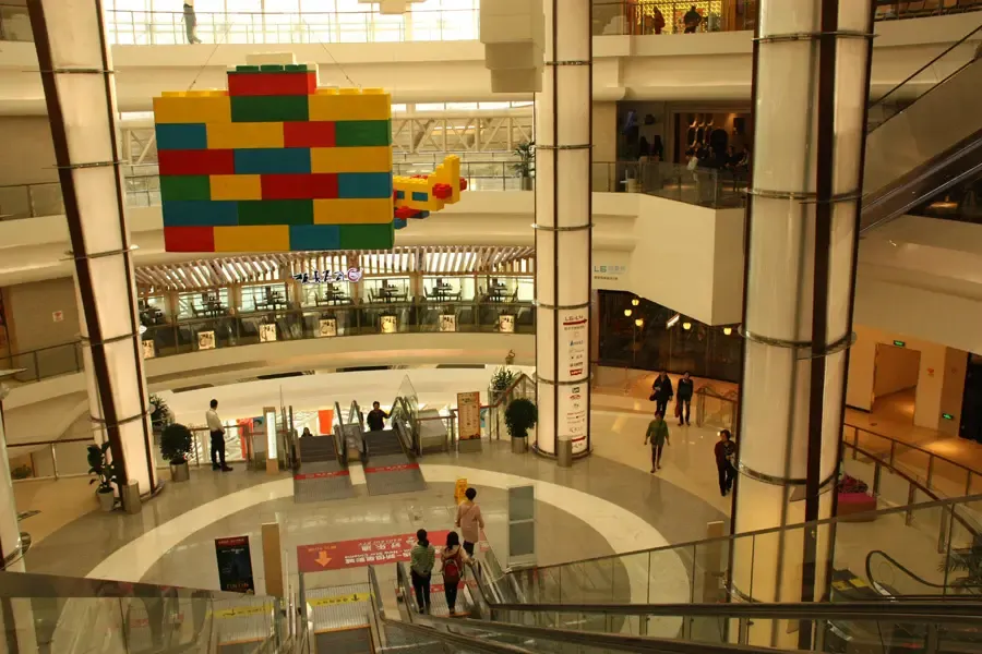 《高清看铺》第22期:上海大悦城购物是一种享