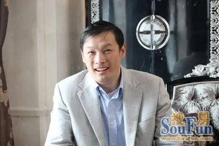 北大企业家丁辉文接受搜房网记者采访