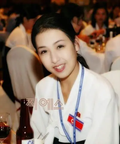 "统一之花"赵明爱毕业于平壤音乐舞蹈大学,朝鲜万寿台舞蹈团的舞蹈