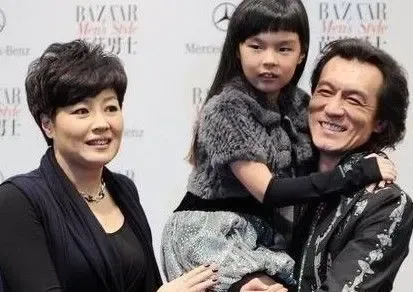 哈文背景揭秘 李咏哈文北京豪宅豪车曝光(图)