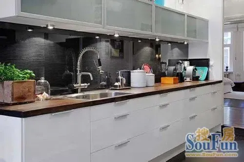 98平欧式风舒适瑞典公寓 早晚餐观赏风景的好