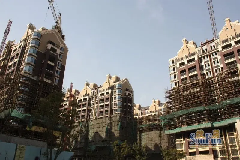 青浦客运站旭辉玫瑰湾 90平2+1房108万起