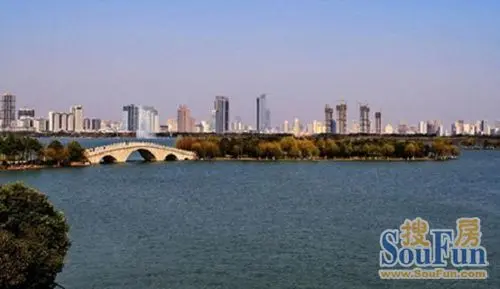 无锡世界级滨水城市景观 蠡湖香樟园成蠡湖湾豪宅价值