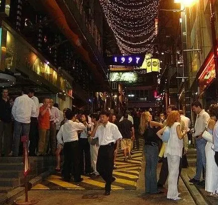 香港兰桂坊酒吧街