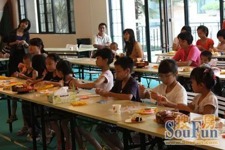 翠湖绿洲举办儿童节暨父亲节创意软陶diy亲子活动|搜房地产资讯