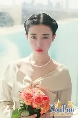 张辛苑网络爆红 看民间第一美女家居时尚大片