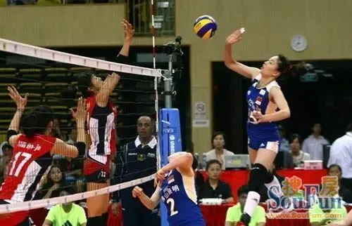 法恩莎杯 <em>女排中韩</em>对战一番角逐中国3:0完胜-家