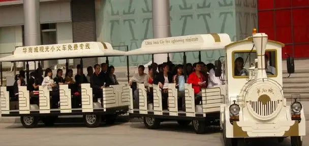 购物免费行 深圳华南城已开通9条免费大巴线路-地产资讯-搜房产业网