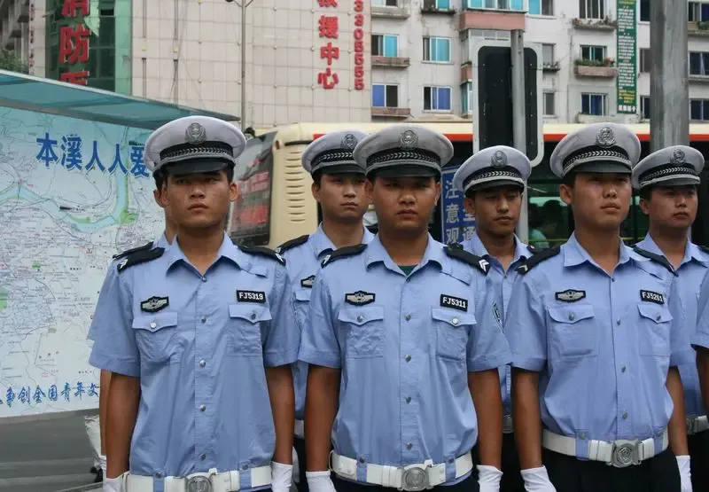 搜房直击:绿地中央广场与辅警大队签约仪式