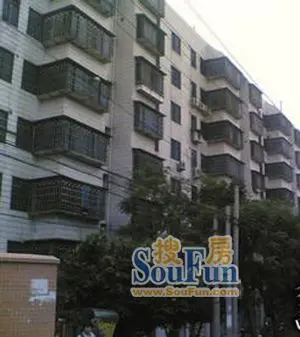 对湖小区外景图