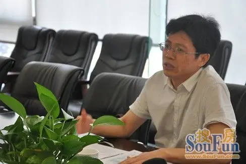 长沙市安监局李建勋副局长亲临指导湾田化工市场建设