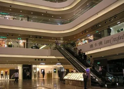 产能过剩卖场现倒闭潮 家居超市模式遇冷 -家