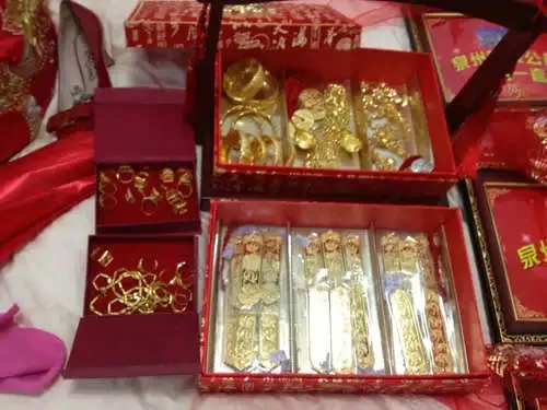 福建万利集团<em>老总嫁女</em>嫁妆数亿包含多处房产(