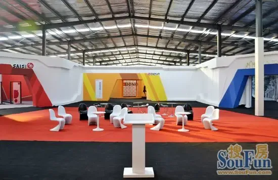 赛斯木门最大展位 蛇舞2013北京门展 -家居快