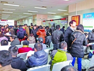 京沪等地二手房市场火热 新政引发短暂交易高峰