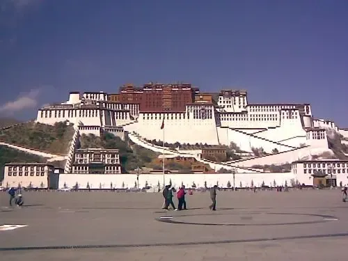 <em>三八妇女节</em>放不放假 <em>法定假日</em>有哪些去哪儿玩