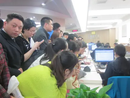 新政20天:长沙二手房交易市场上演最后的狂欢