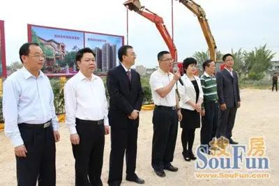资讯中心  市场 > 正文   兴宁市委书记陈略宇陈书记宣布兴宁碧桂园